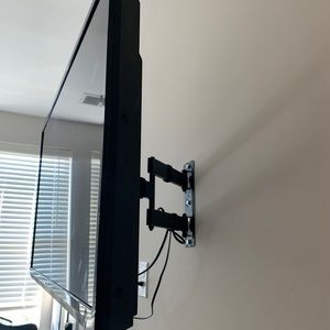 Vizier Smart TV 32” D-Series